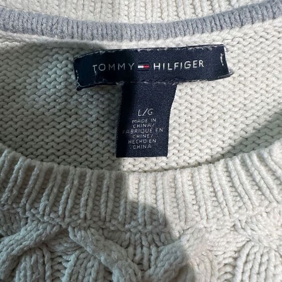 Tommy Hilfiger cream cable sweater- size L - Picture 5 of 8